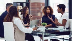 O guia de sobrevivência para reuniões em inglês